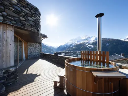 Chalet 380m² avec sauna, bain nordique et ascenseur - 14 pers : photo 2