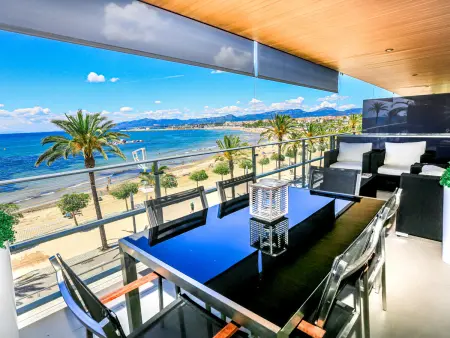 Location appartement à Cambrils, Appartement en Bord de Mer avec Terrasse et Piscine à Cambrils