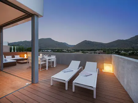 Appartement moderne 50 m² avec piscine, vue montagne : photo 12