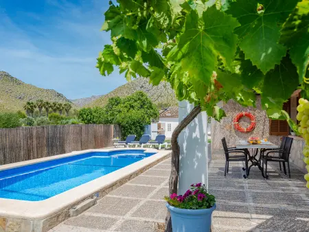 Location villa à Port de Pollença, Charmante villa avec piscine privée et climatisation à Port de Pollença