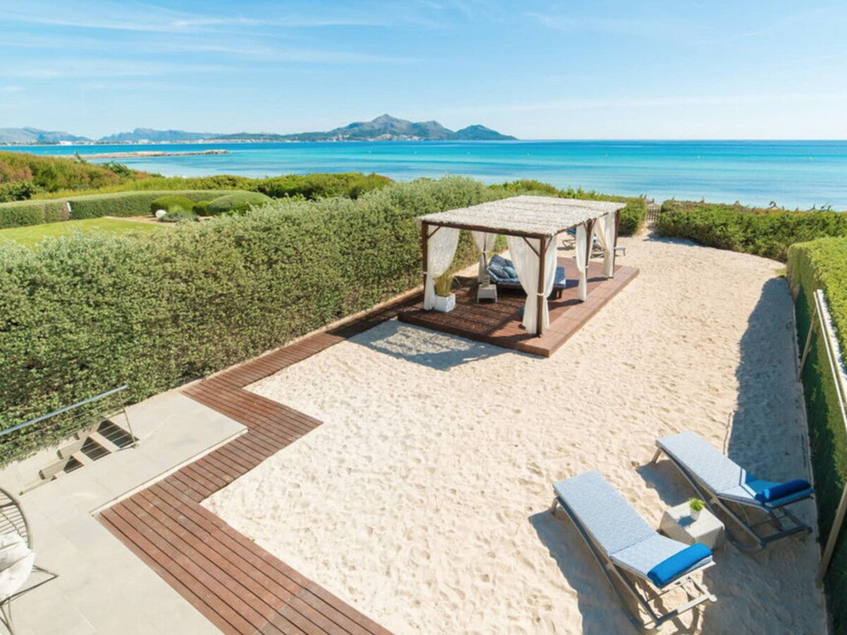 Villa moderne 230 m² en front de plage à Can Picafort - Photo 1
