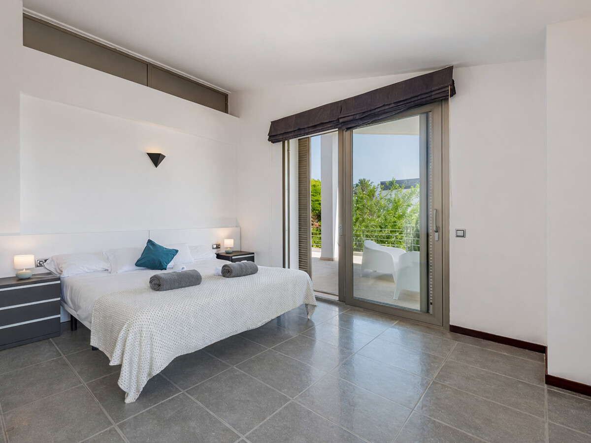 Villa moderne 250 m² à Pollença, piscine privée, 3 chambres - Photo 17