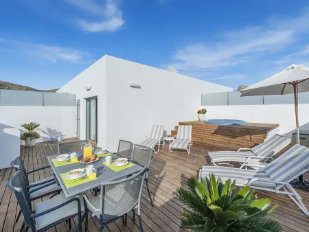 Location appartement à Port de Pollença, Penthouse moderne à Puerto Pollensa avec 3 chambres et piscine