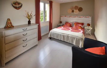 Maison plain-pied avec piscine privée à Mazan : photo 11