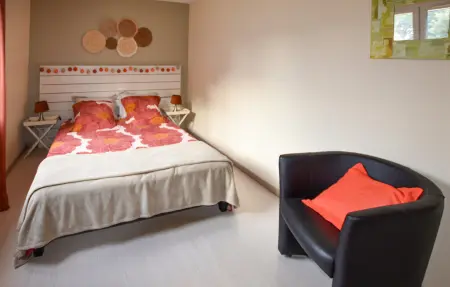 Maison plain-pied avec piscine privée à Mazan : photo 12