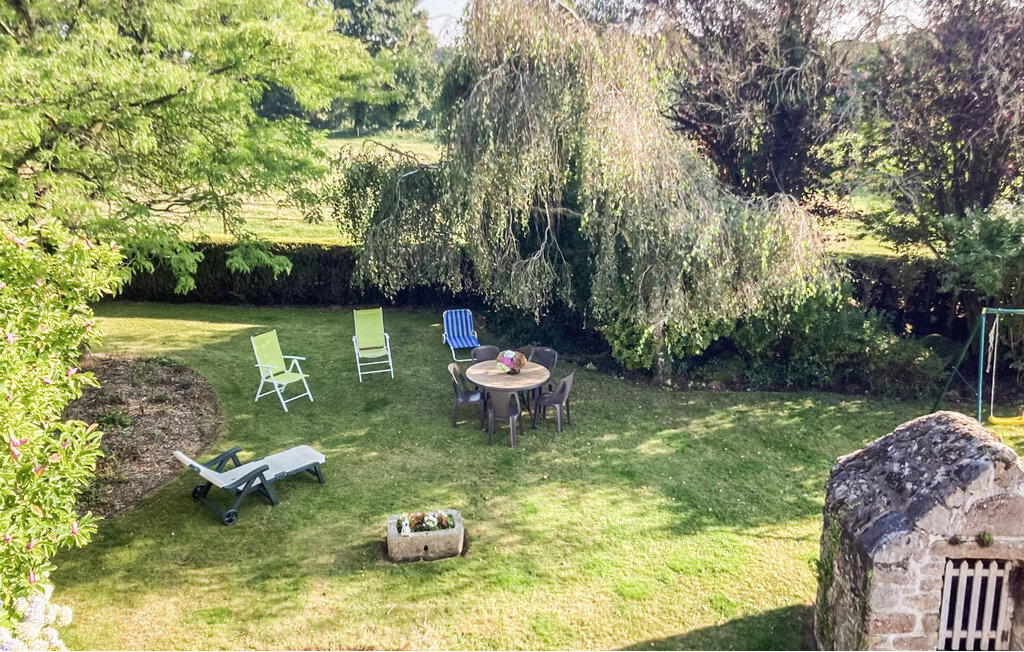Maison en pierre avec jardin 3000 m² à Parigné - Photo 9