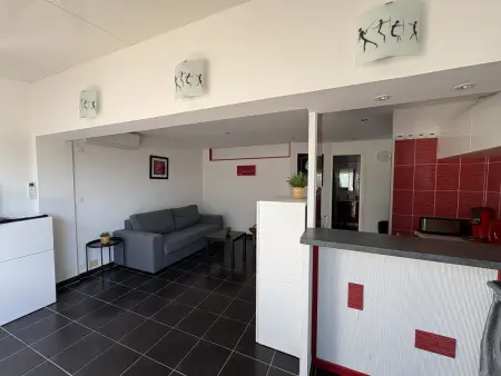 Villa climatisée avec parking pour 2 personnes au Cap d'Agde - Photo 3