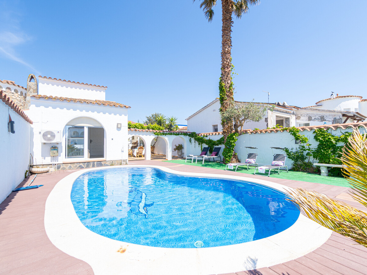 Villa 7 personnes Empuriabrava avec piscine et amarrage privé - Photo 1