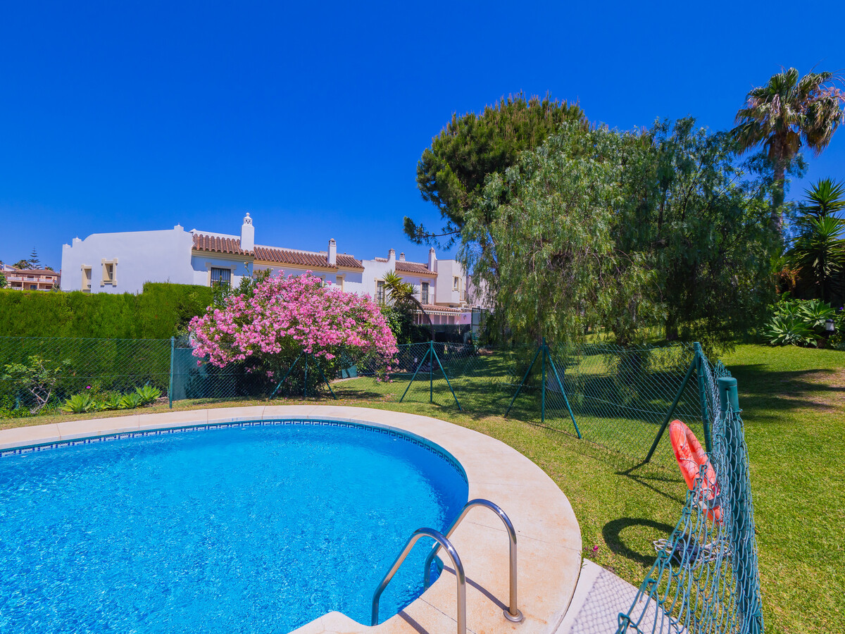 Maison 4 pers. à Mijas : piscine, jardin et court de padel - Photo 3