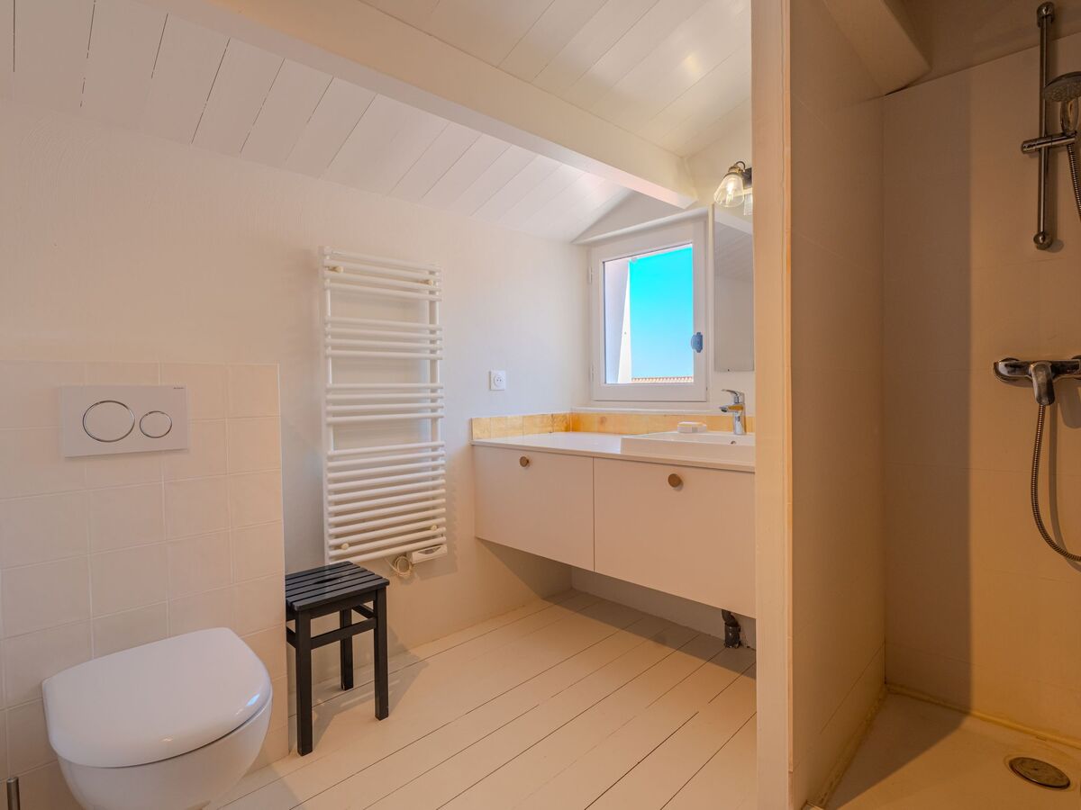 Maison rénovée 2025 à St Sauveur, 2 ch., jardin privé - Photo 6