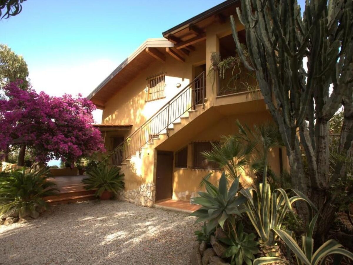 Appartement 6 pers. à Zambrone avec jardin clos et plage à 1,5 km - Photo 1