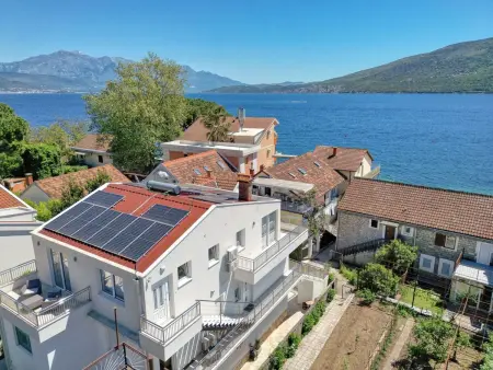 Location appartement à Herceg Novi, Ljubica Two - Schlafzimmer-Apartment mit Terrasse