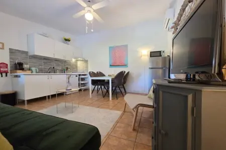 Casita Cartama, Casita avec grand jardin privé et jacuzzi - Photo 9