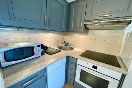 Vélusine, Appartement avec jardin et accès piscine - Photo 3