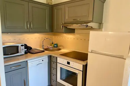 Vélusine, Appartement avec jardin et accès piscine - Photo 4
