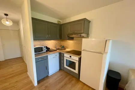 Vélusine, Appartement avec jardin et accès piscine - Photo 9