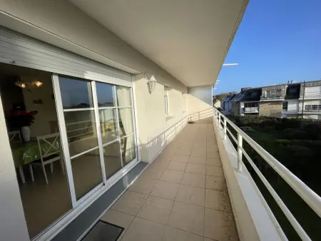 Location appartement à Arzon, Appartement T3 au calme avec terrasse et parking, proche port du Crouesty