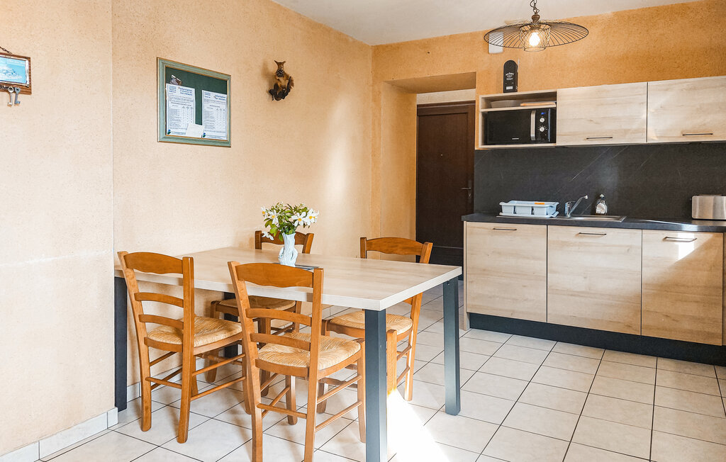 Maison 6 pers. avec jardin clôturé à La Chapelle-Fleurigné - Photo 5