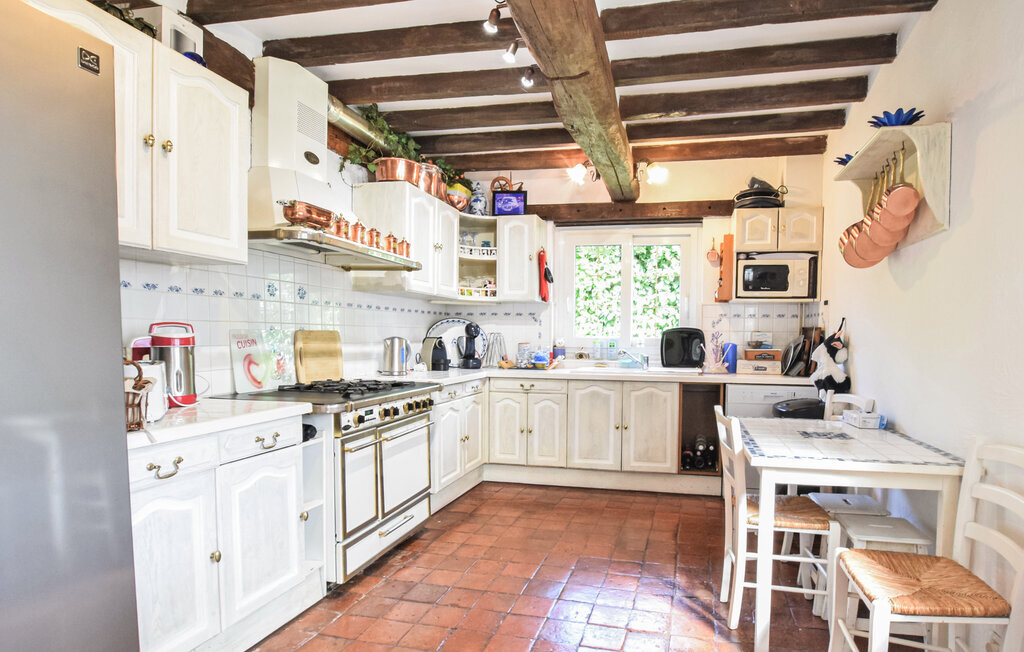 Maison à colombages avec piscine chauffée à Fervaques - Photo 6