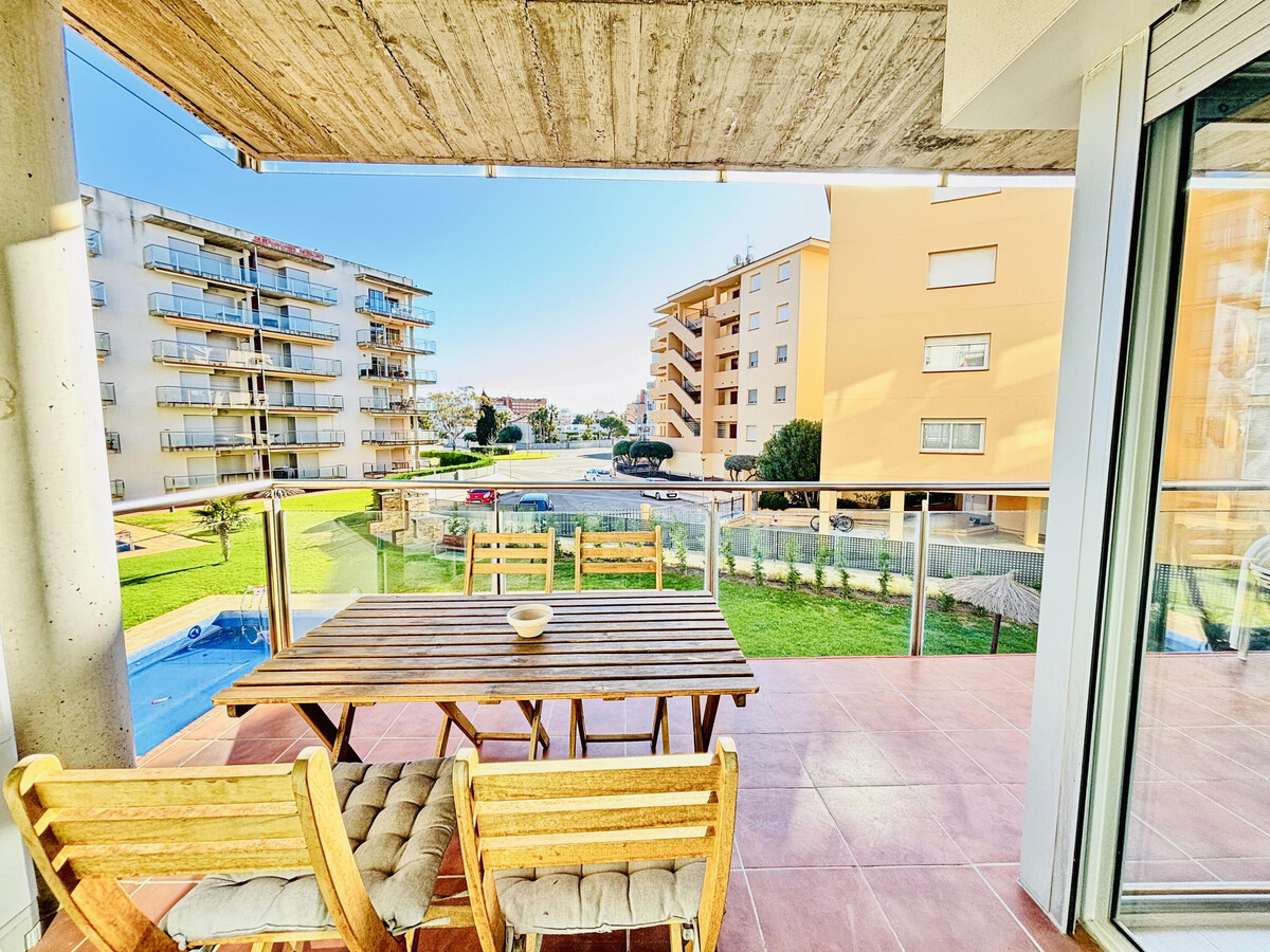 Appartement 2 chambres à Roses avec terrasse et parking - Photo 1