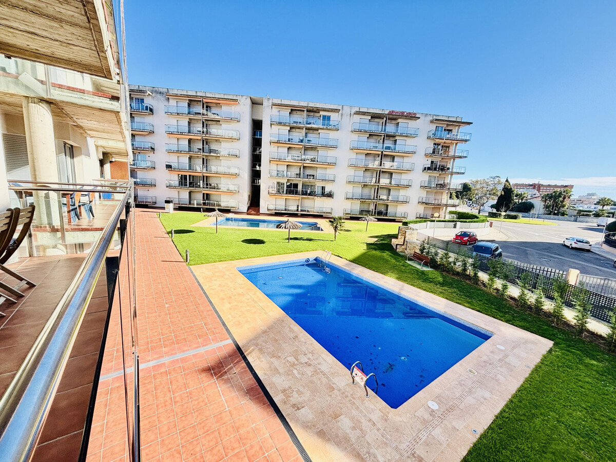 Appartement 2 chambres à Roses avec terrasse et parking - Photo 4