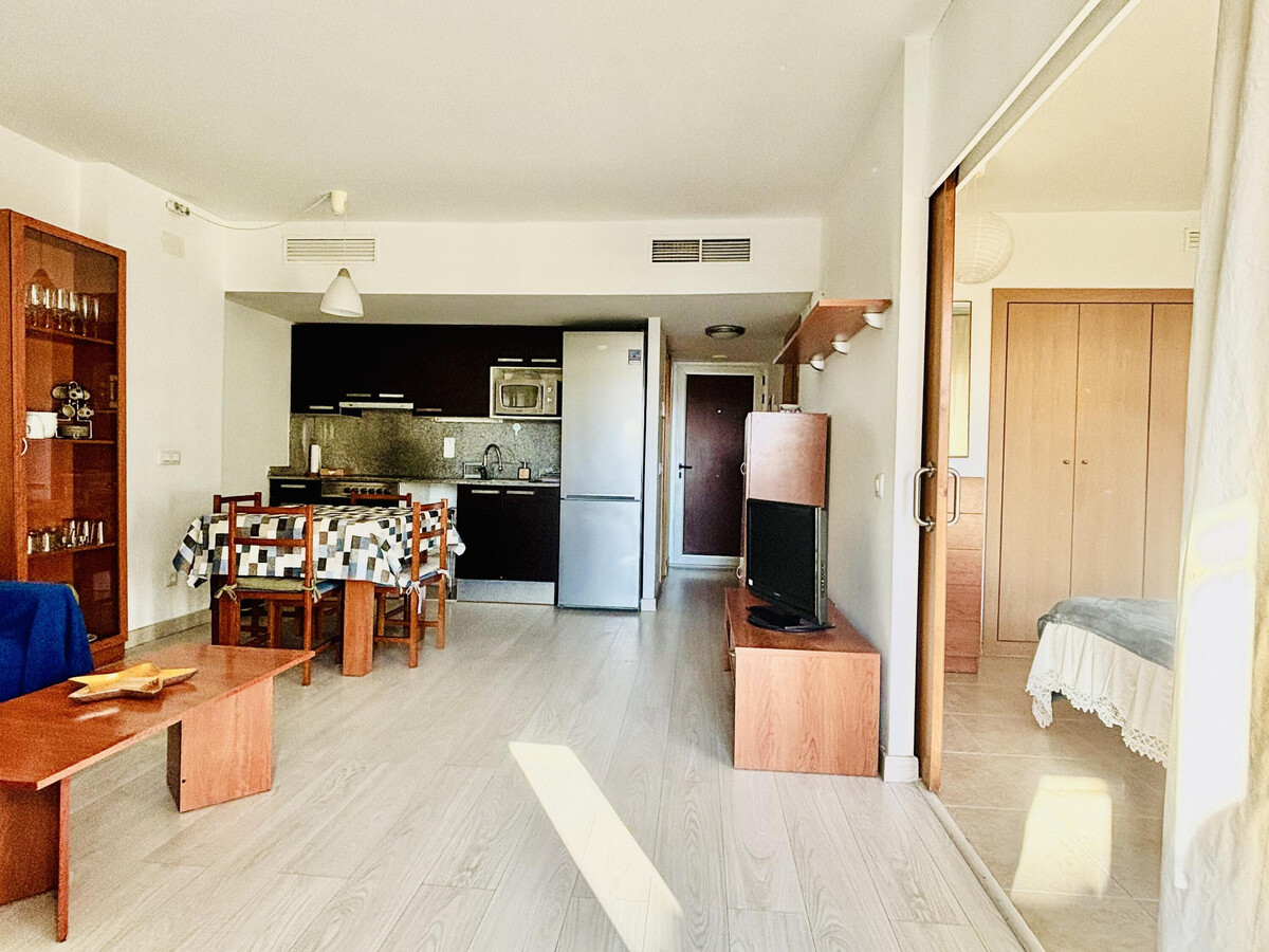 Appartement 2 chambres à Roses avec terrasse et parking - Photo 5