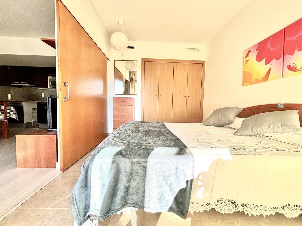 Appartement 2 chambres à Roses avec terrasse et parking - Photo 10