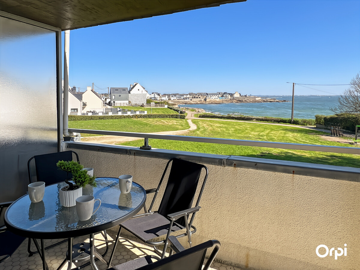 T2 vue mer avec balcon, garage et cave à Ploemeur - Photo 1