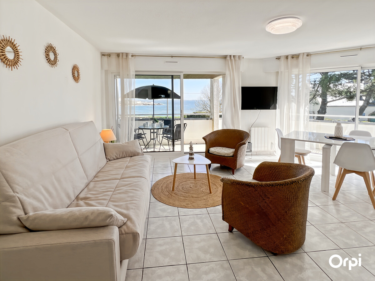 T2 vue mer avec balcon, garage et cave à Ploemeur - Photo 2