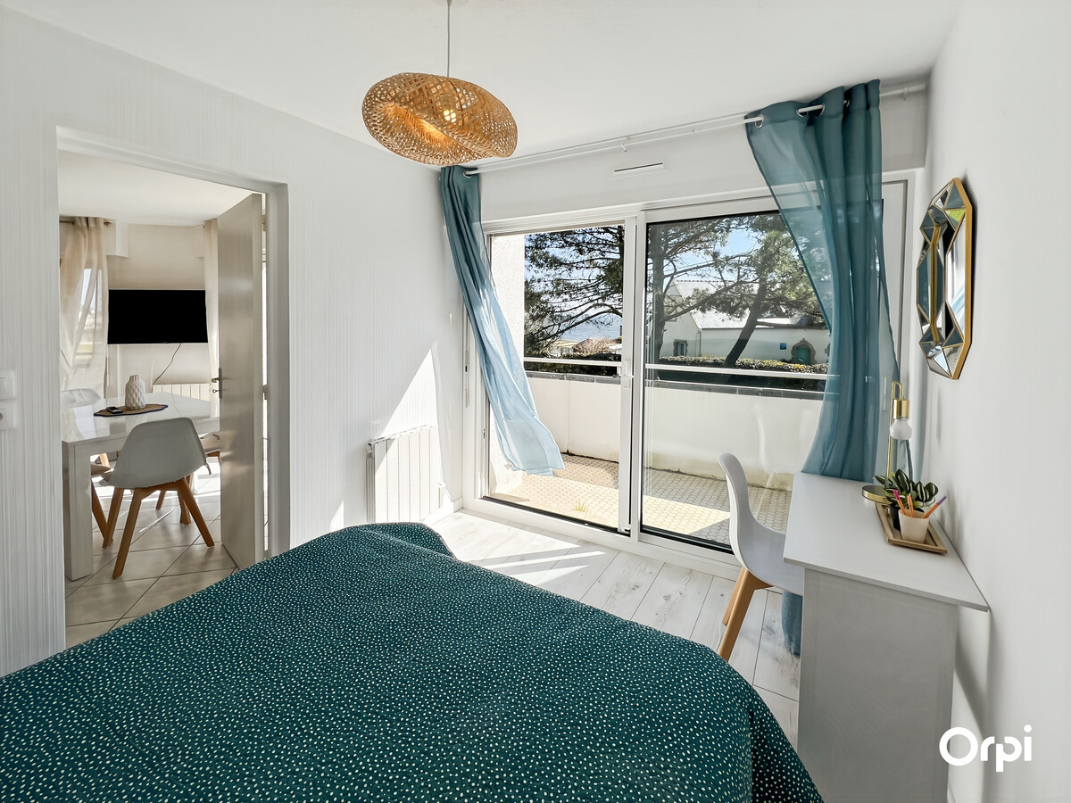 T2 vue mer avec balcon, garage et cave à Ploemeur - Photo 13