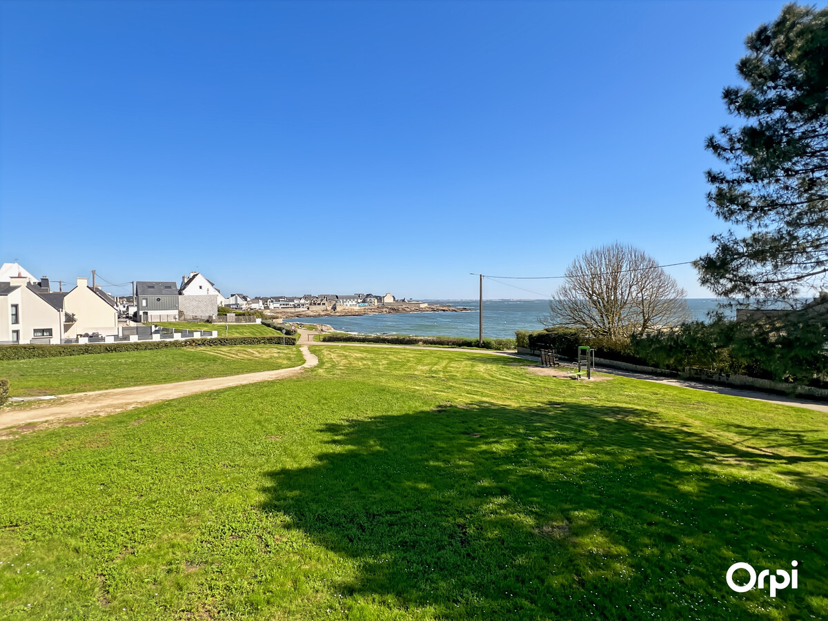 T2 vue mer avec balcon, garage et cave à Ploemeur - Photo 15