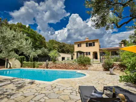 Maison avec piscine et jardin à Aups, aux portes du Verdon : photo 5