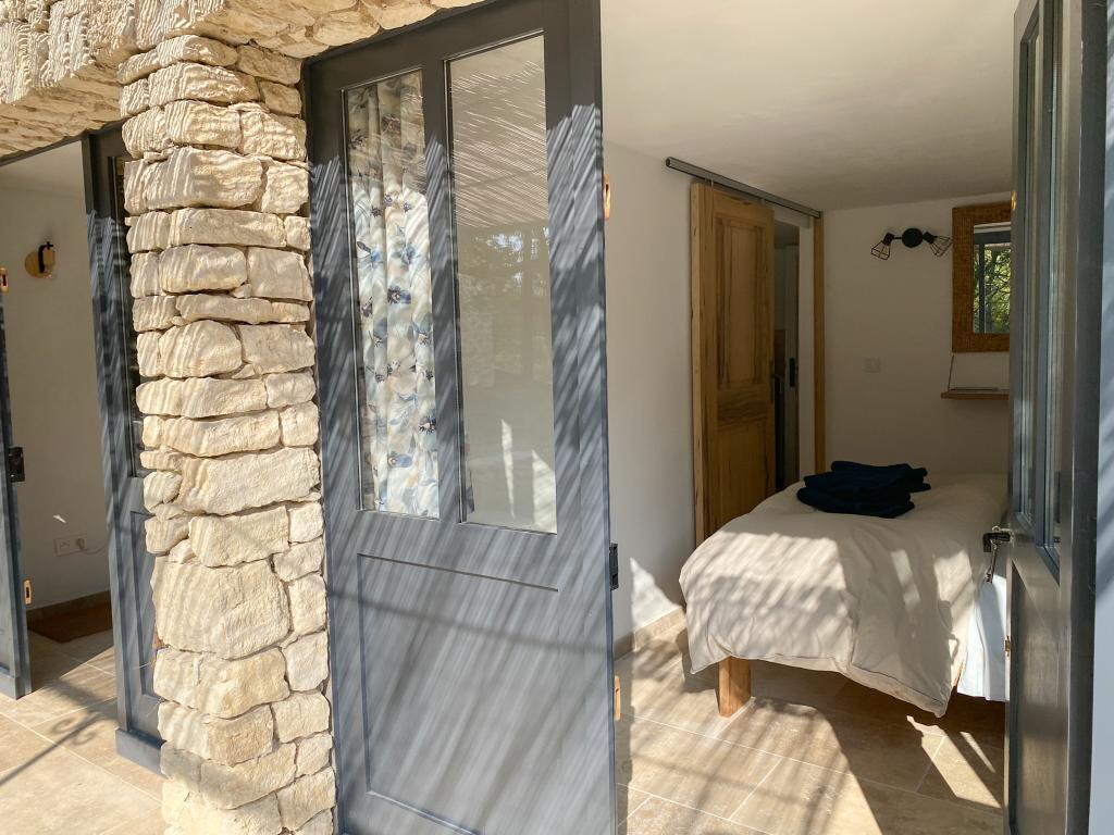 Lavande : gîte en pierre avec piscine partagée près d'Apt - Photo 7