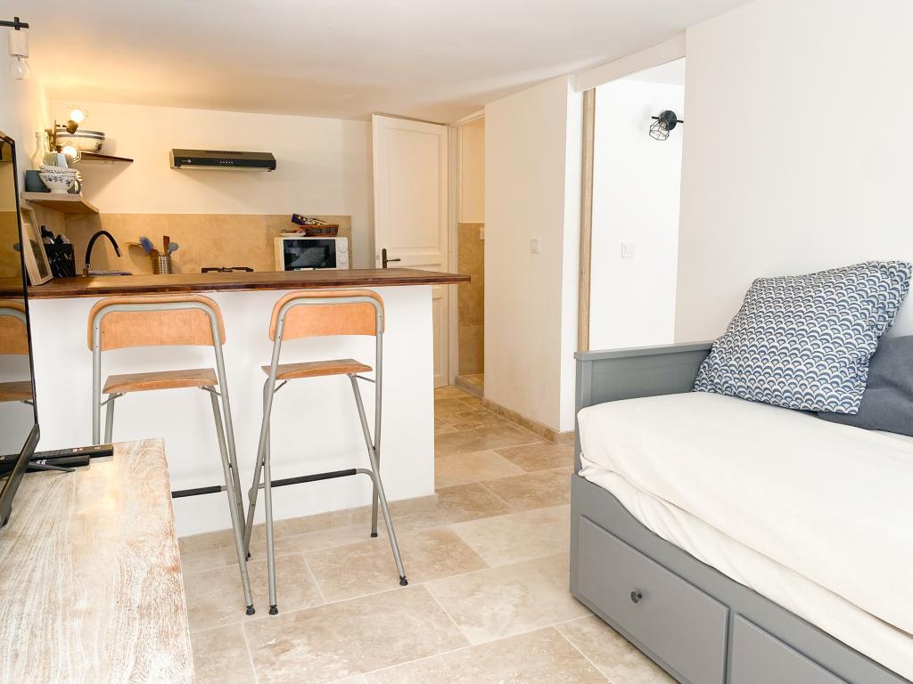 Lavande : gîte en pierre avec piscine partagée près d'Apt - Photo 8