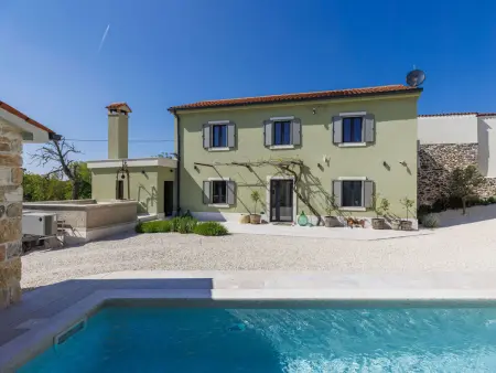 La Gioia – Maison 8 pers. piscine chauffée Žminj
