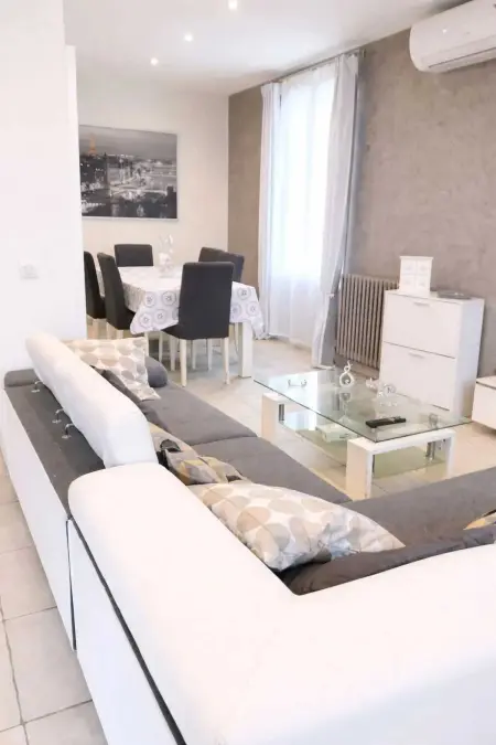 Location appartement à Antibes, Appartement cosy près dAntibes, idéal pour 4