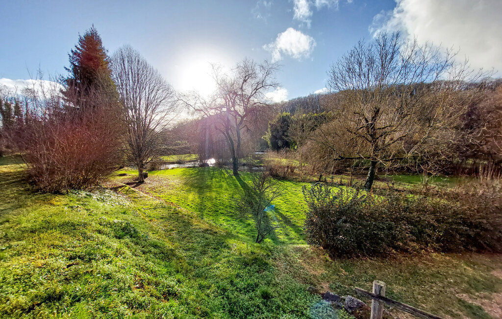 Maison de gardien avec accès rivière à Nanteuil-en-Vallée - Photo 9