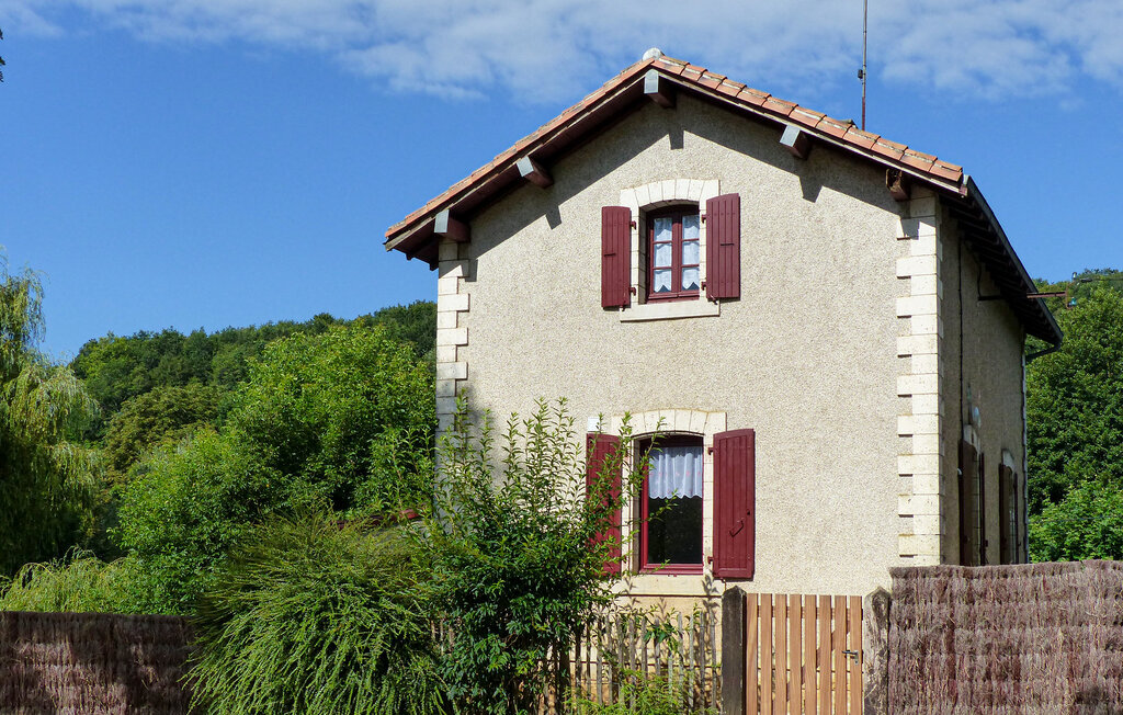 Maison de gardien avec accès rivière à Nanteuil-en-Vallée - Photo 12