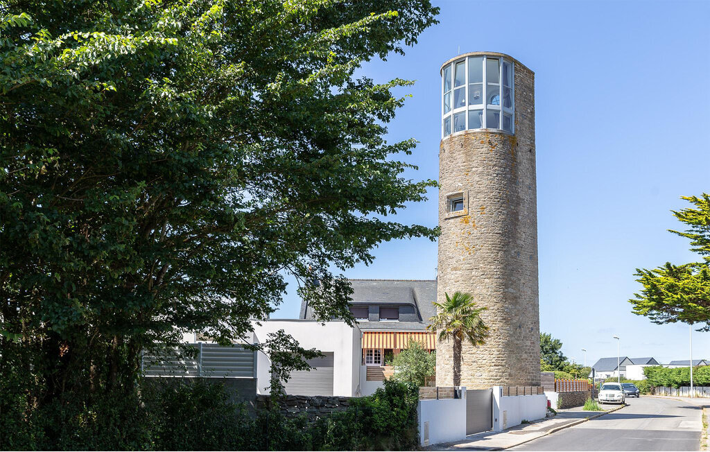 Tour du 19e siècle avec vue sur l'océan à Ploemeur - Photo 5