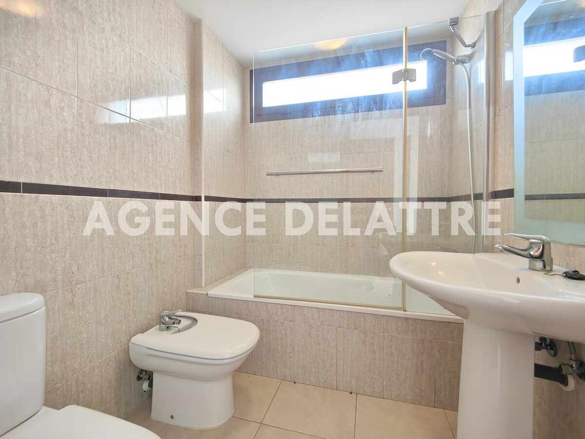 Appartement 2 chambres avec piscine à 500 m des plages - Photo 12