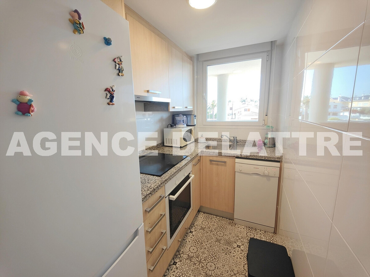 Appartement 3 chambres à 70m de la plage, piscine et parking - Photo 7