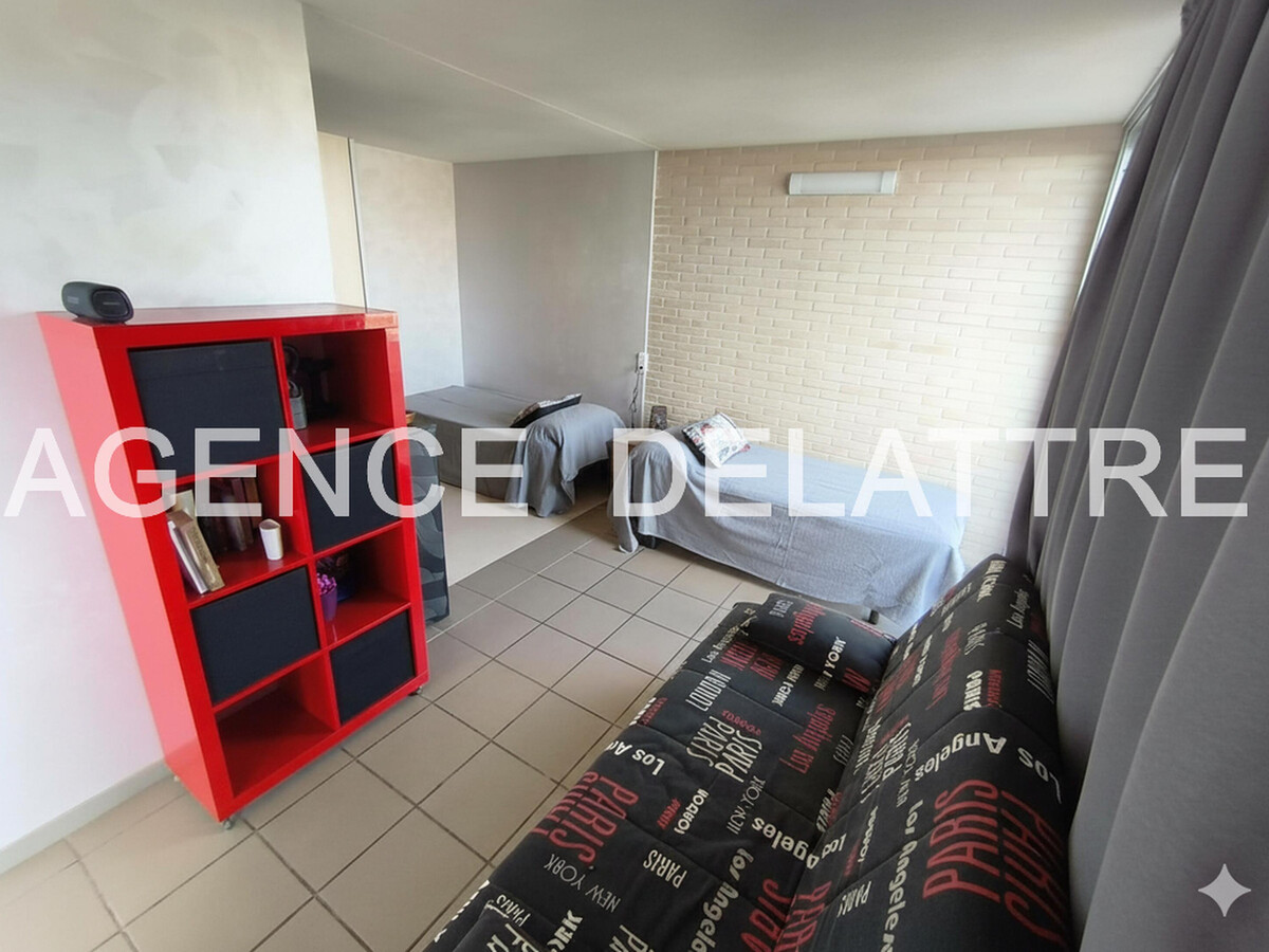 Appartement 3 chambres à 70m de la plage, piscine et parking - Photo 13