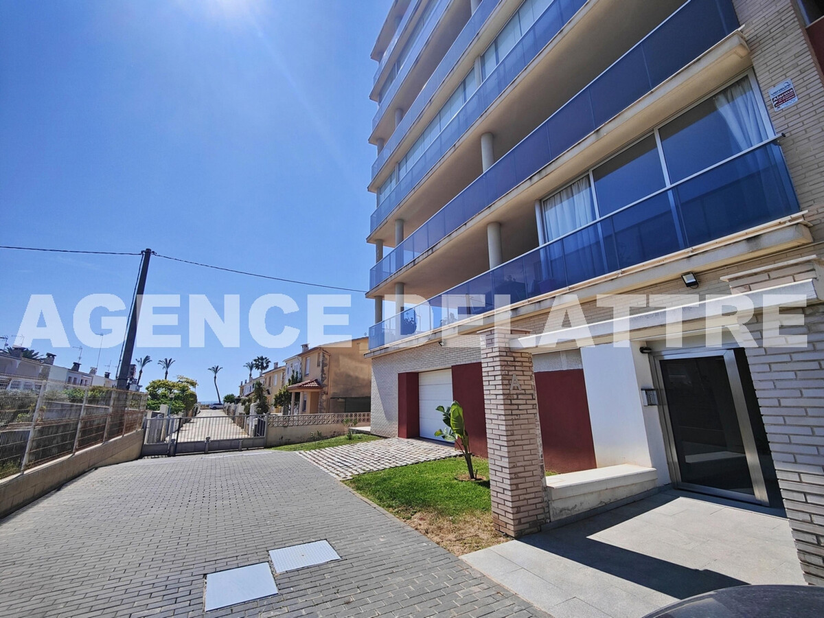 Appartement 3 chambres à 70m de la plage, piscine et parking - Photo 16