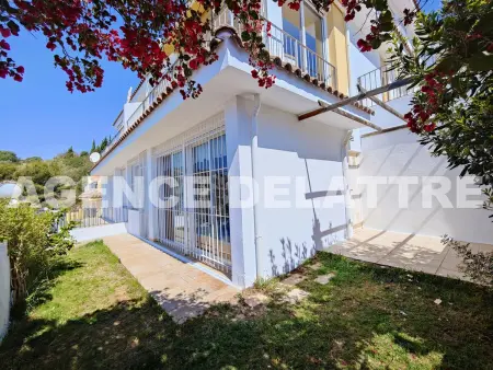 Location appartement à Peniscola, Duplex avec jardin et piscine commune à Peniscola