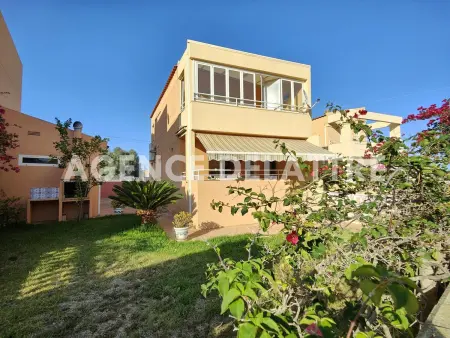 Location maison à Peniscola, Villa tranquille avec piscine commune et jacuzzi, 3 chambres, 2 salles de bain