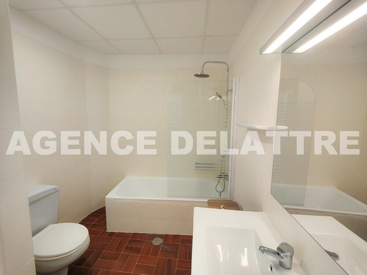 Penthouse 1 chambre climatisé à 150m de la plage - Photo 14