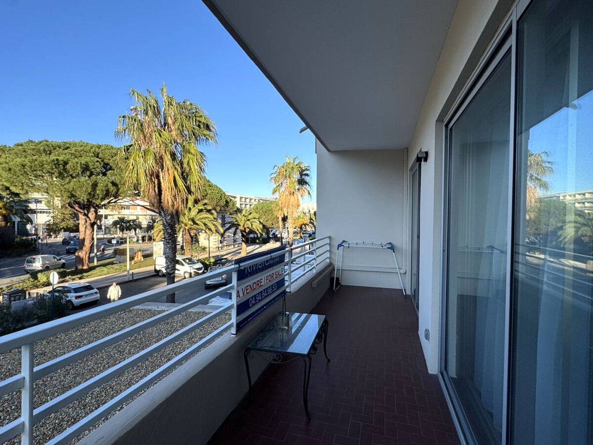 T2 rénové climatisé, parking, balcon à Cavalaire - Photo 10