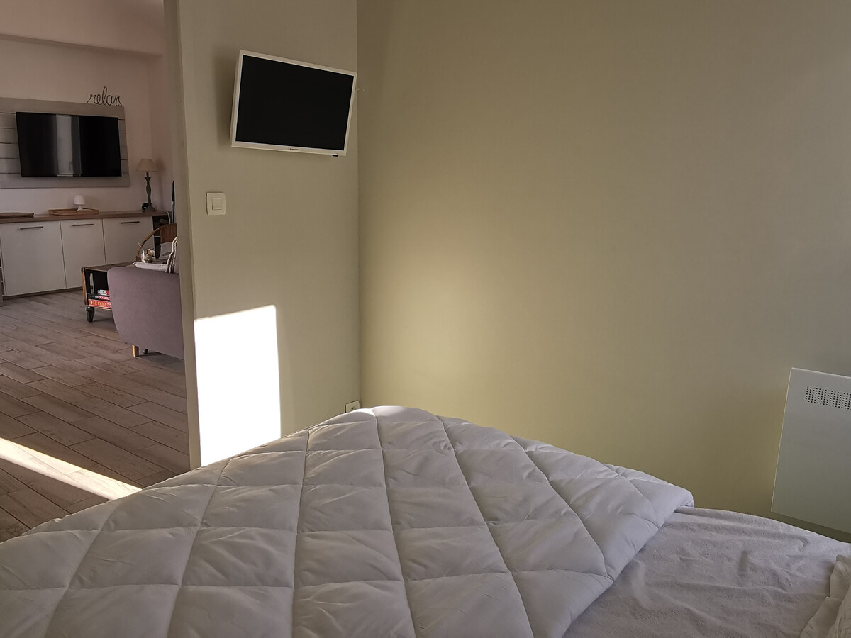Maison rénovée 50m plage et centre, jardin clos - Photo 10