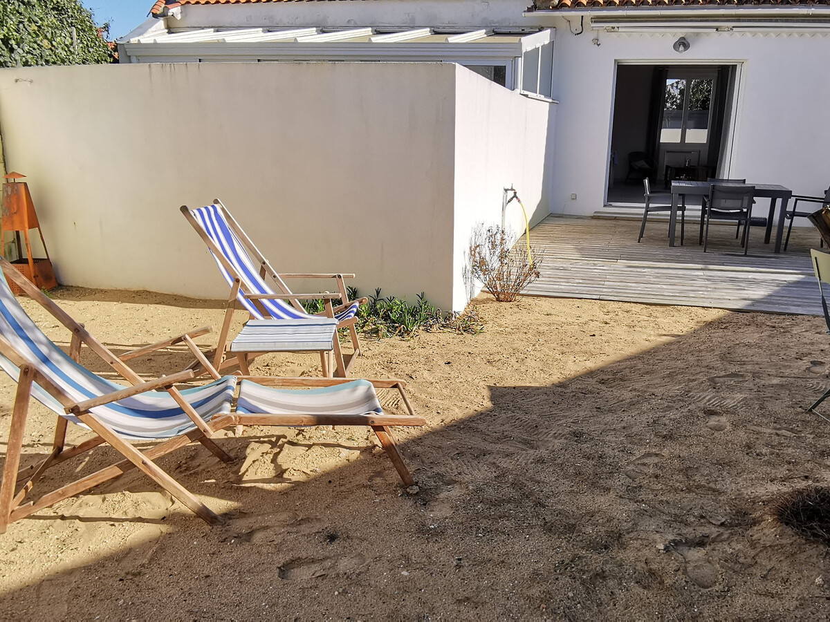 Maison rénovée 50m plage et centre, jardin clos - Photo 20