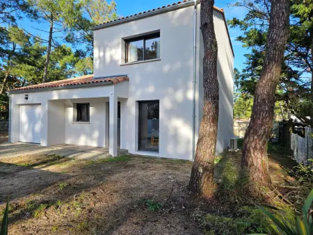 Location maison à La Faute sur Mer, Villa neuve 6 pers., animaux sur demande, proche plage et forêt